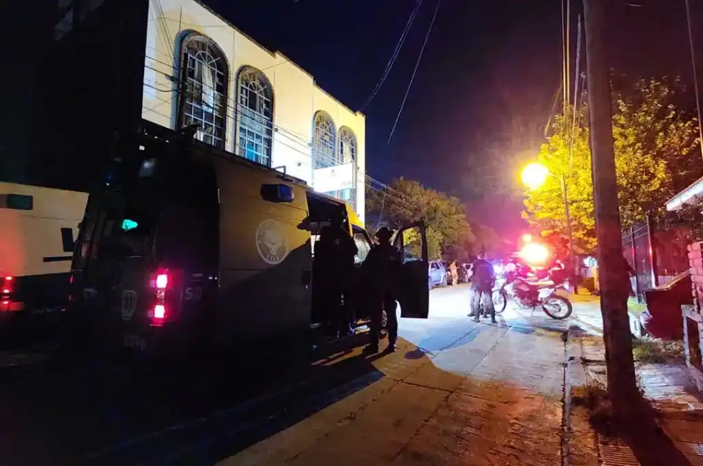 Tensión Carlos Paz: fueron de vacaciones y su novio la golpeó y la mantuvo de rehén junto a su hijo