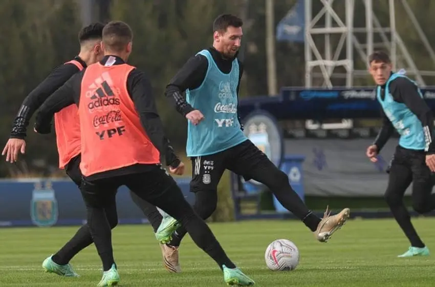 Selección Argentina: Scaloni hará una rotación en el choque ante Bolivia pero Messi seguiría en el once titular