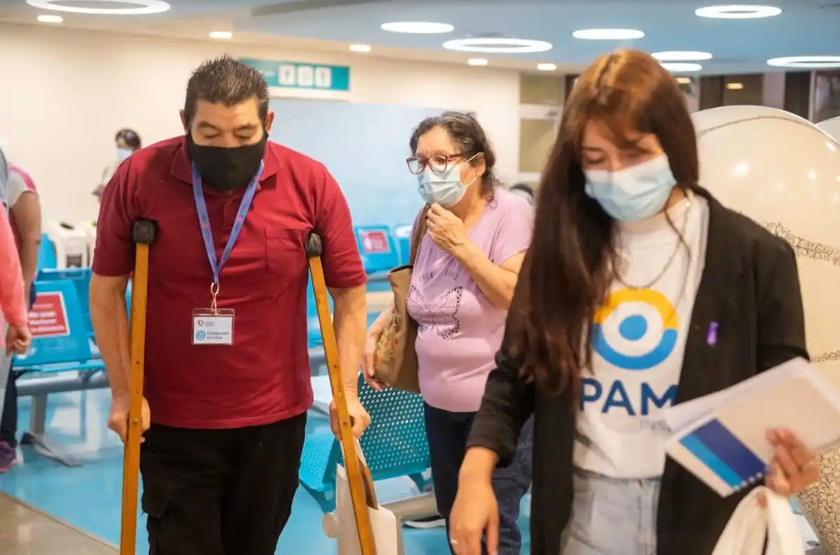 Qué es el programa “Chequeáte en casa”: Más de 35 mil afiliados al PAMI ya lo realizaron