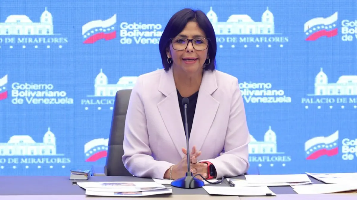 Delcy Rodríguez alerta por «amenaza guerrerista» de Guyana: Irfaan Alí es «el Zelenski caribeño»