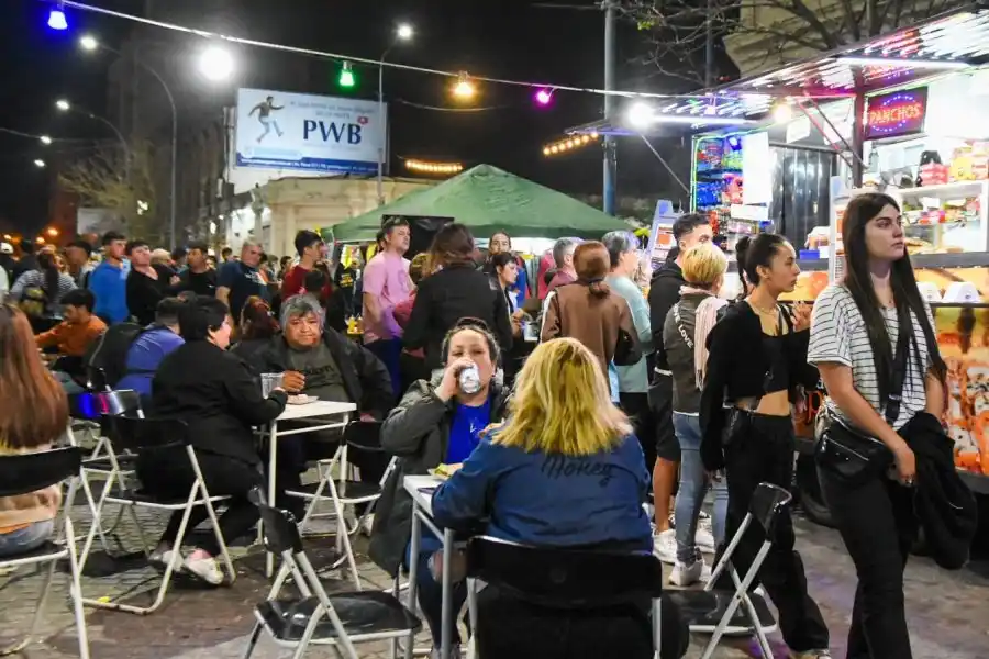 Rafaela se volvió a encontrar en la “Fiesta de las Culturas”