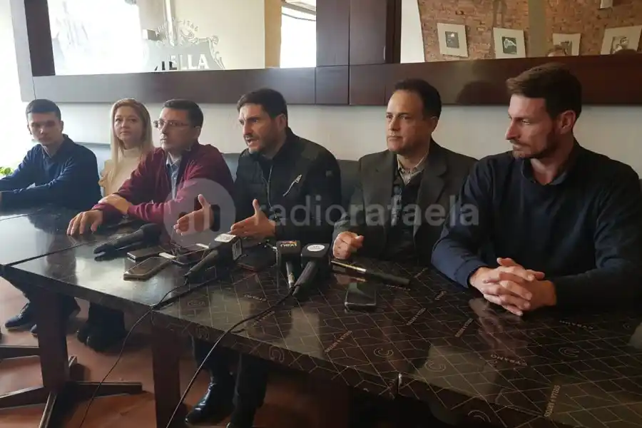 Pullaro en Rafaela: “Trabajamos muchísimo en la construcción de un programa de gobierno”