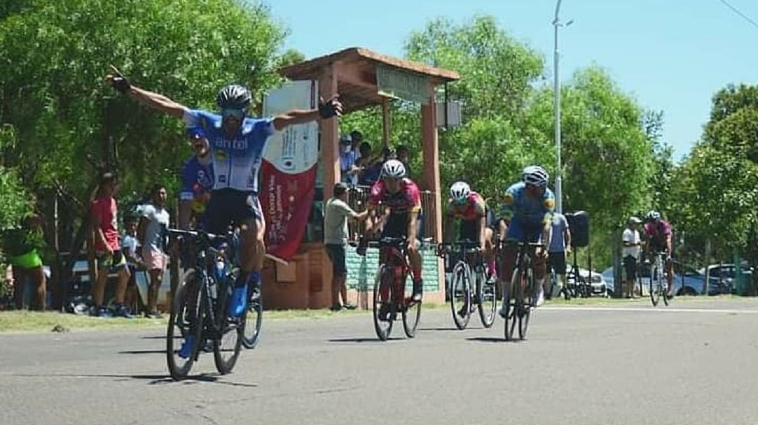 Francisco Viollaz repitió su gran nivel y volvió a ganar en Paraná