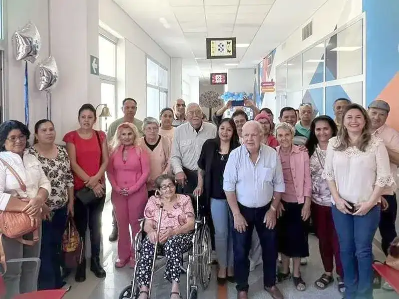 CEMENURNK: celebraron el 4.o aniversario
del primer paciente con una campanada