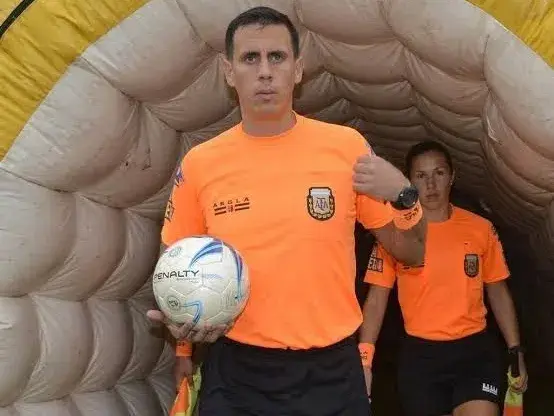 Guillermo González será el juez para el León ante Douglas Haig, el domingo a las 16.