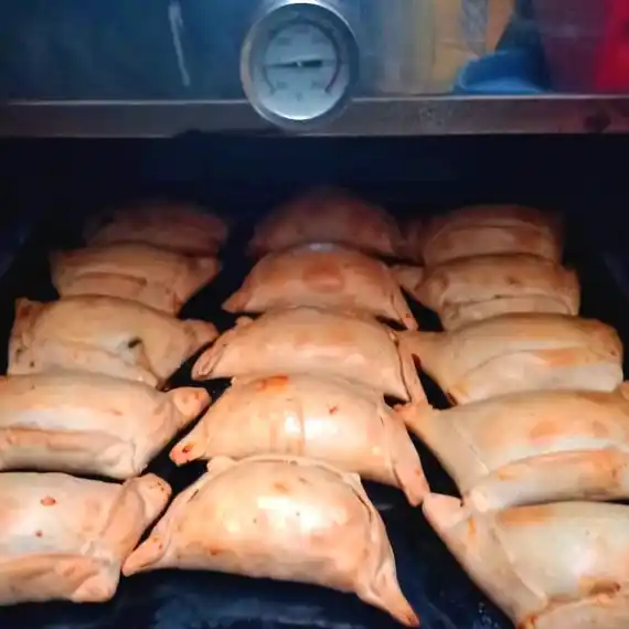 El Grupo Amistad propone venta de empanadas a beneficio