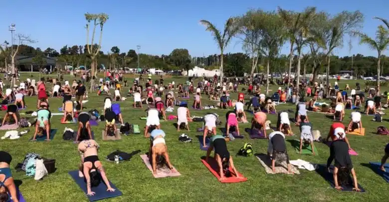 Habrá un festival de yoga en el Bosquecito del Paseo Ferroviario