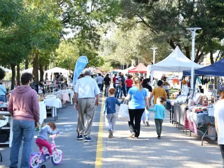 El Parque Municipal General Belgrano volverá a vestirse de fiesta este domingo.