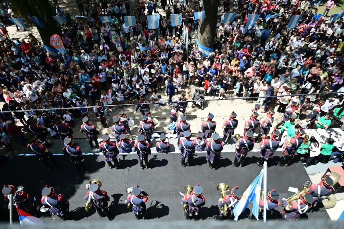 La Banda Militar del Regimiento de Patricios se suma a los festejos por el aniversario de la fundación de Gualeguaychú