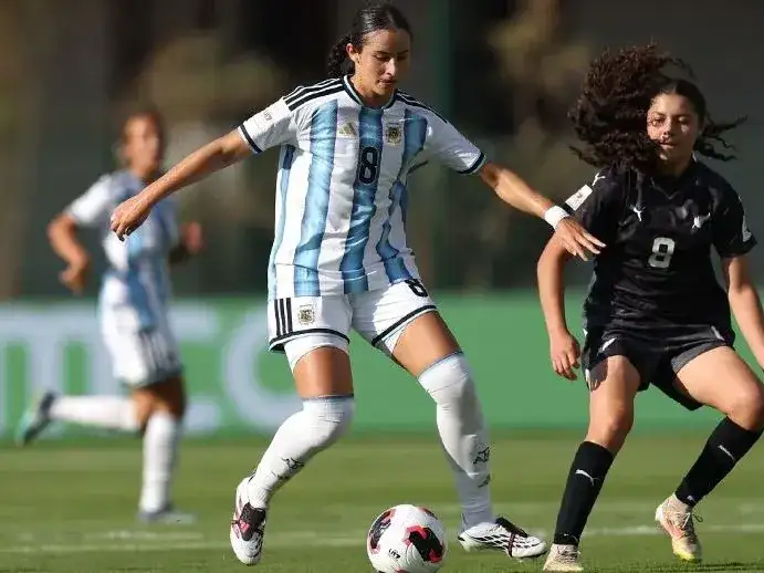 Victoria de Argentina en la segunda jornada