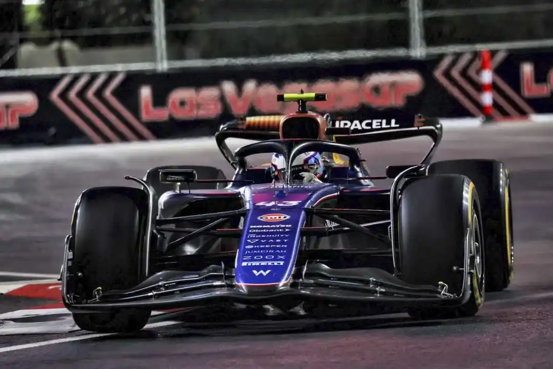 Franco Colapinto en el circuito de La Vegas.