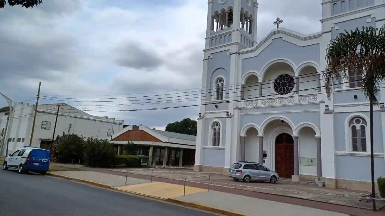 Robo de vehículo en Aldea San Juan: Hubo persecución y detención del ladrón