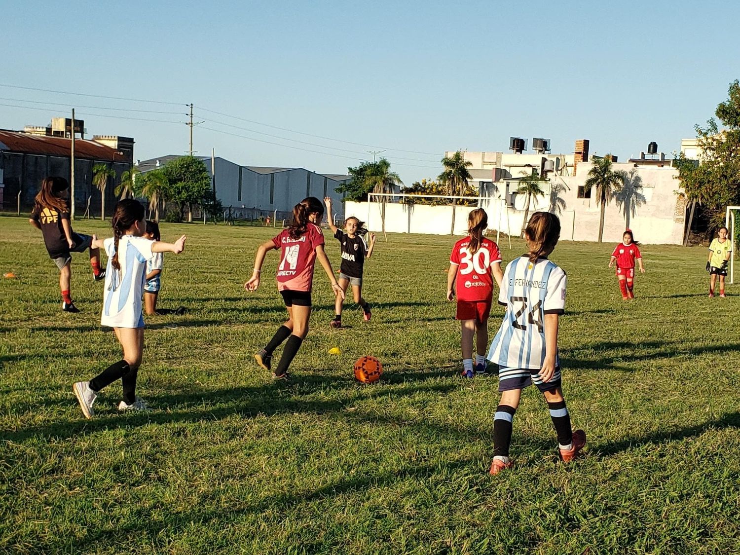 Suceso sin precedentes en el fútbol femenino local: comienza este fin de semana el Torneo Apertura Infanto-Juvenil
