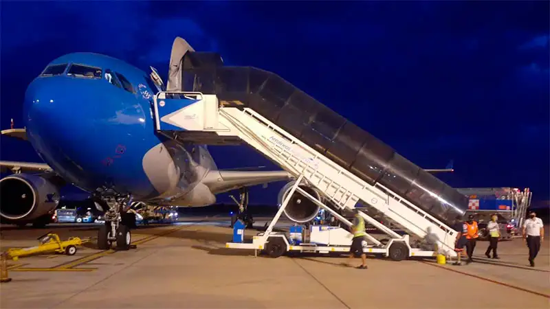 Partió a Moscú el vuelo que traerá nueva tanda de vacunas Sputnik V