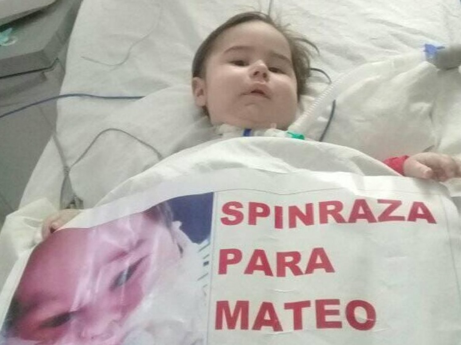 La historia de Mateo: su mamá se encadenó frente al Ministerio pidiendo el envío de la vacuna Spinraza