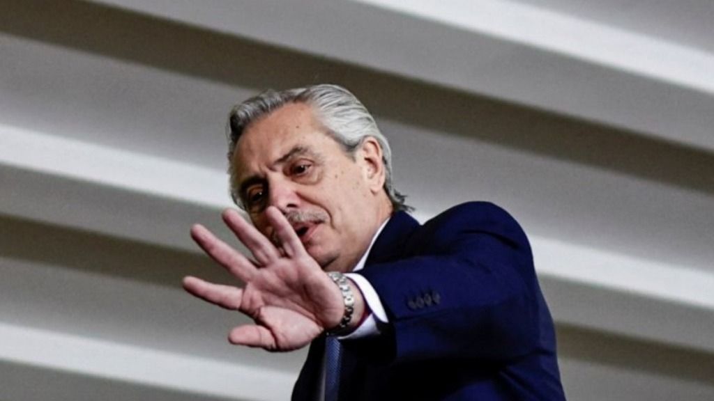 Alberto Fernández afirmó que Milei “tiró por la borda el ingreso de la Argentina a los BRICS”