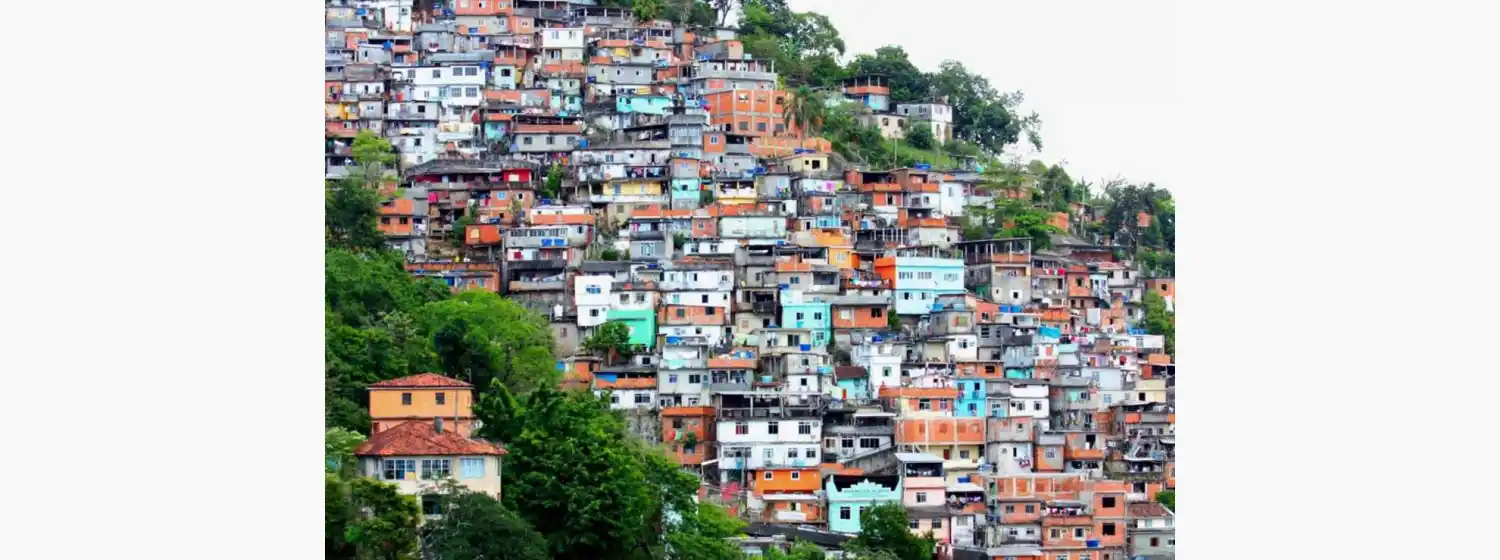 El gobernador de Río de Janeiro habló de "hacer explotar" a los criminales "lanzando un misil" a las favelas