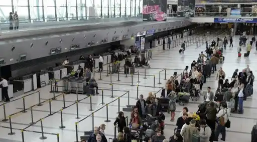 Coronavirus: interceptaron en el Aeropuerto de Ezeiza al italiano que se había fugado de un hotel con síntomas