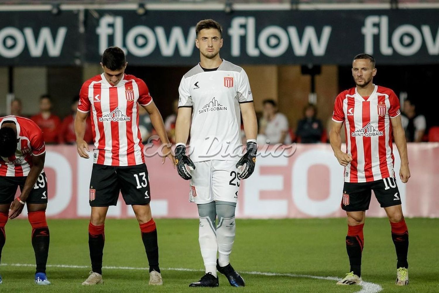 El arquero Juan Pablo Zozaya junto a Gastón Benedetti y Pablo Piatti en el Estacio Jorge Luis Hirschi
