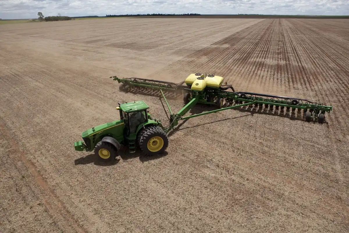 El total de unidades vendidas nacionales e importadas de tractores registran una suba interanual de 4,5%,