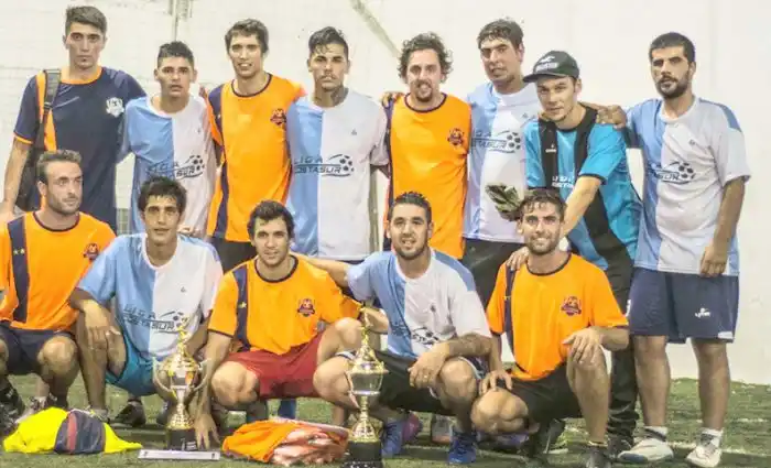 Campeones indoor en la Liga Costasur
