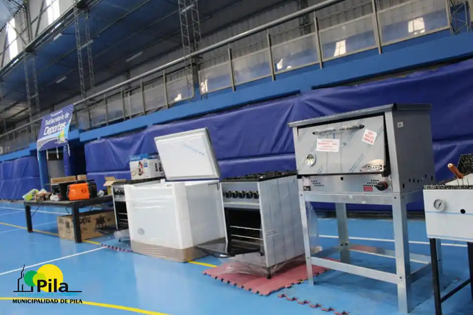 Entregaron más de 3 millones de pesos en herramientas para pymes y comercios de Pila