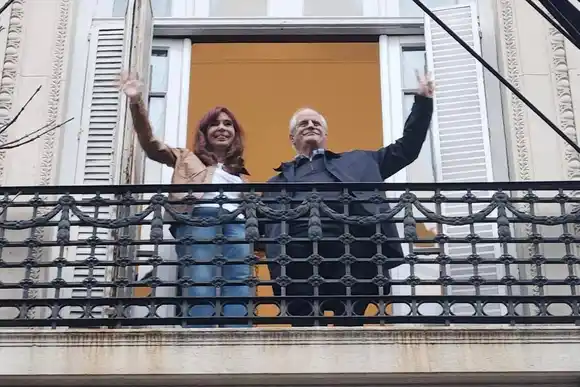 Día de la Lealtad Peronista: Caravana hacia la casa de Cristina Kirchner