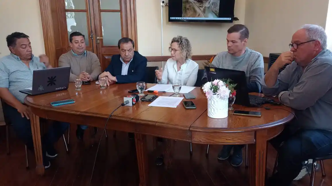 Castagnino solicita con urgencia el dragado de los canales que abastecen las cuencas de Victoria