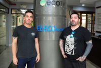 "Nunca escuché" presentó el videoclip de "Hasta el amanecer"