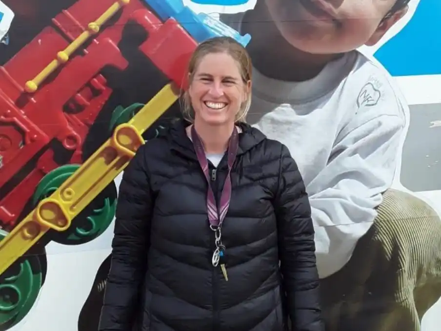 Madre de ocho hijos y fundadora de Nutriéndonos, Rosario Naón dejó una huella imborrable de fe y servicio.