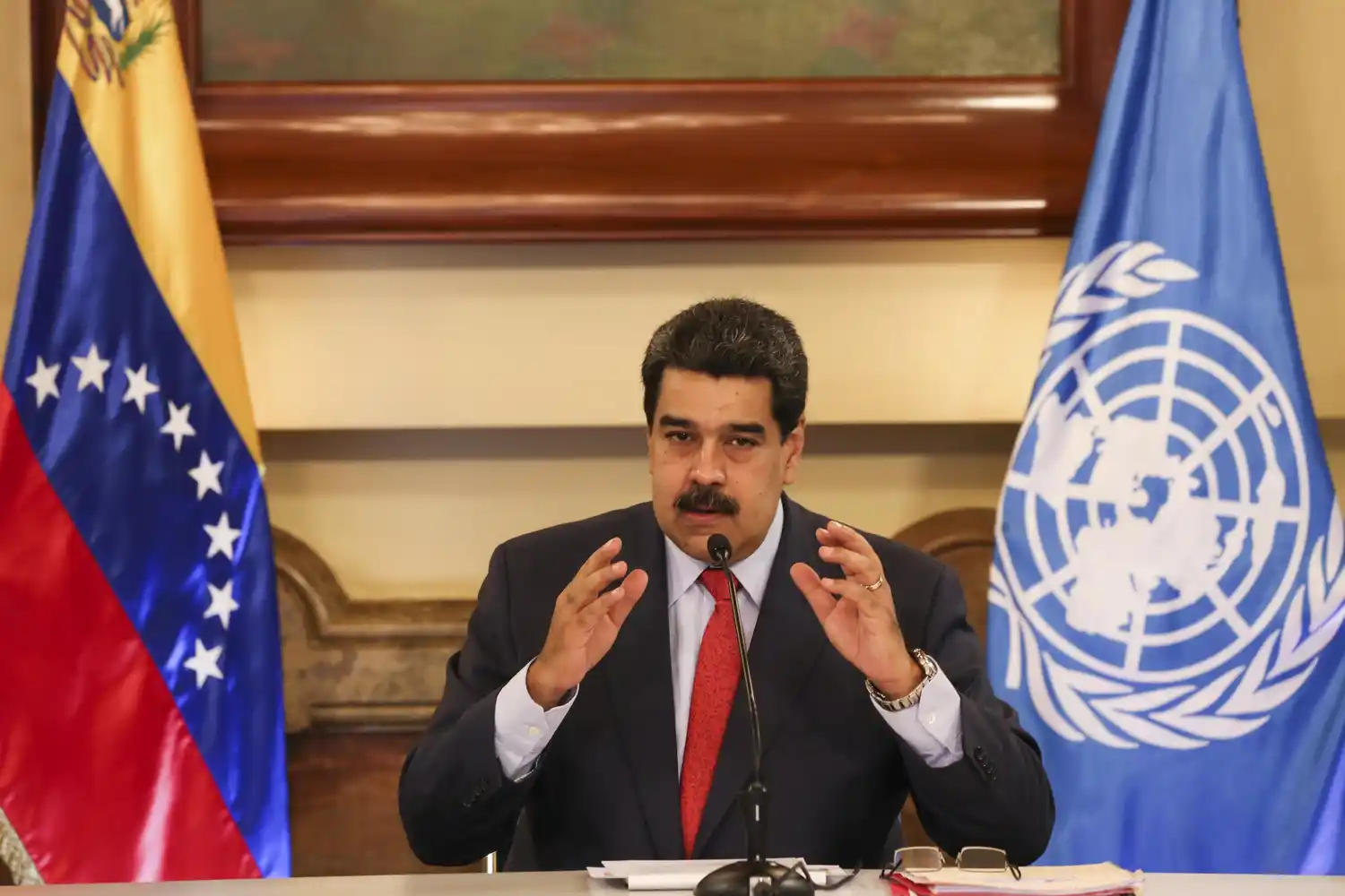 Aumenta la presión mundial para desalojar a Maduro del gobierno