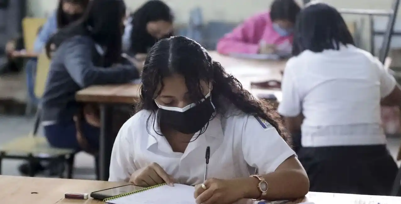 Santa Fe: Educación definió criterios para los alumnos de secundaria