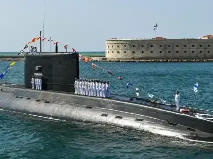 El submarino impactado.