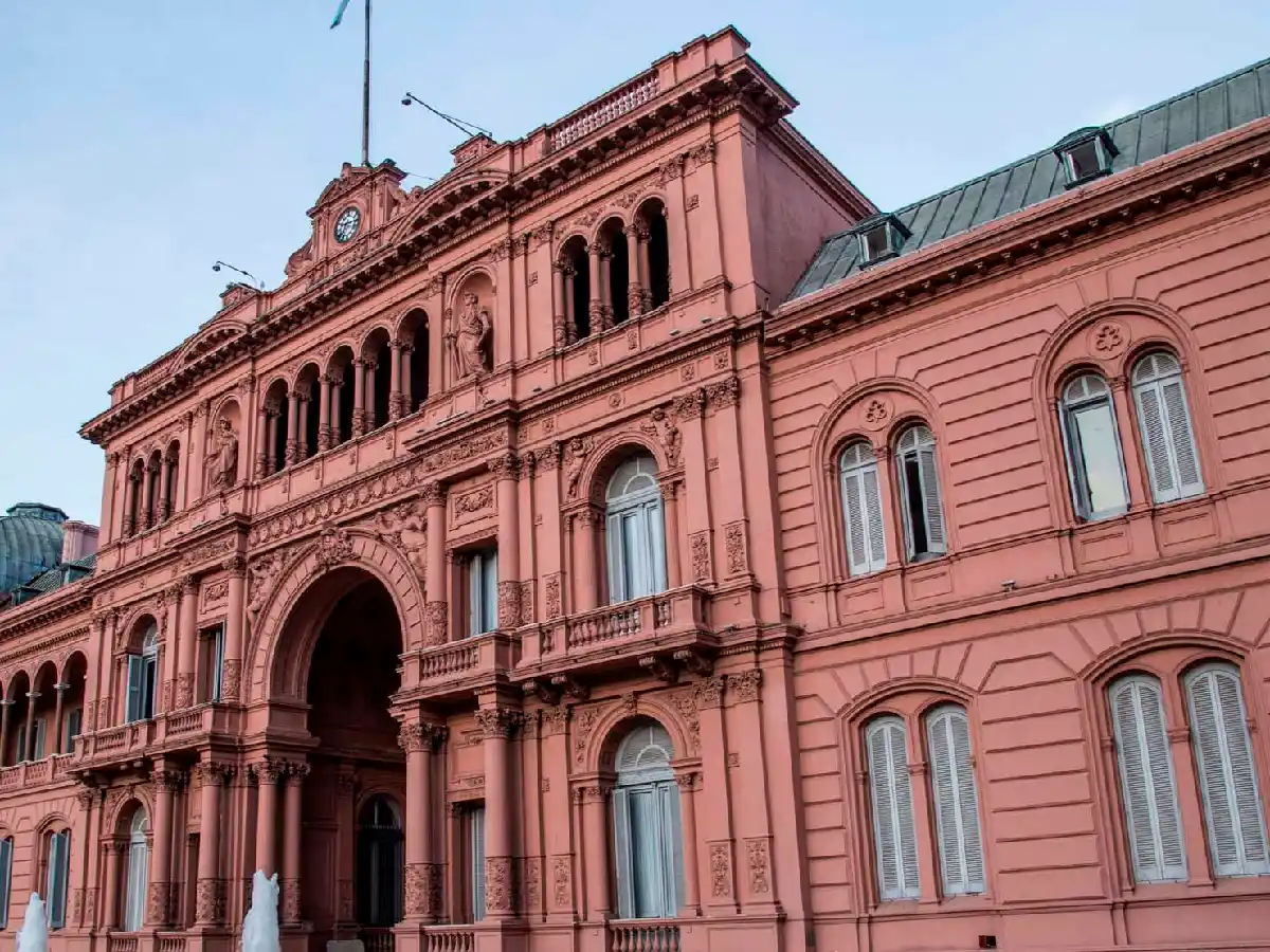 Viraje brusco que obliga a la reflexión