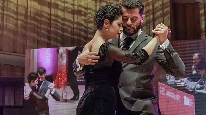 El Palacio Municipal será escenario de una gran milonga abierta en el marco del Día Nacional del Tango