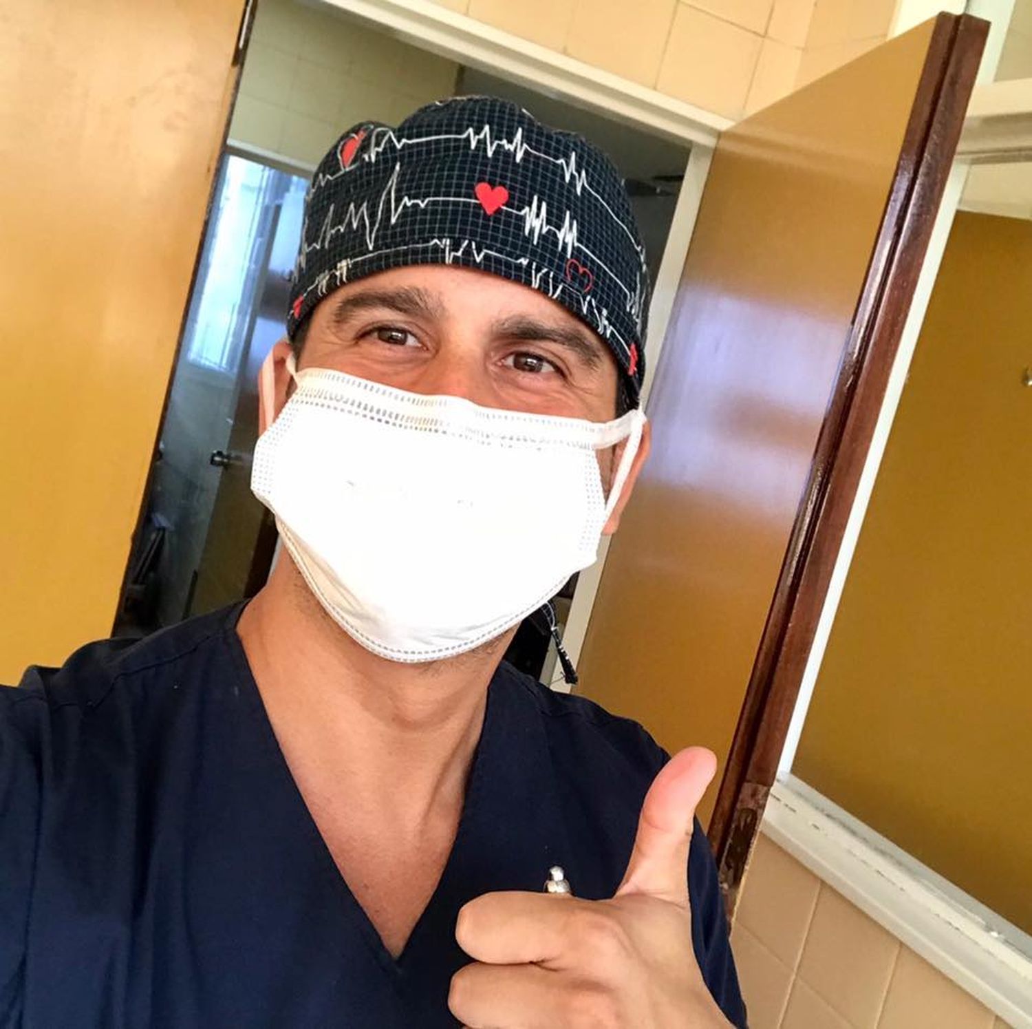 El cirujano cardiovascular Yamil Ponce vincula las formas de expansión del COVID-19 con el endotelio