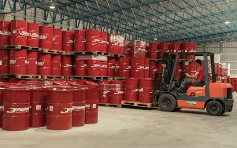 Marcelo Gottig y Cía cerró el año inaugurando su Centro de Almacenamiento y Distribución de Lubricantes