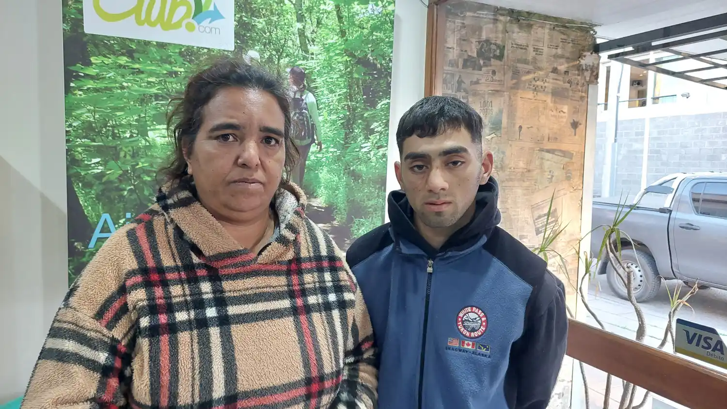 madre y hermano de isaías belo