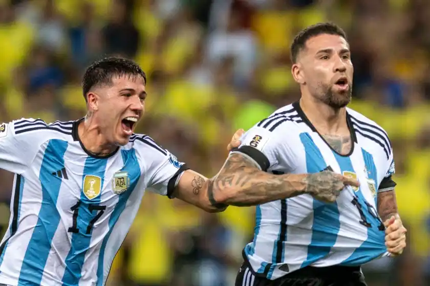 Argentina hizo historia y le propinó a Brasil su primera derrota de local por Eliminatorias