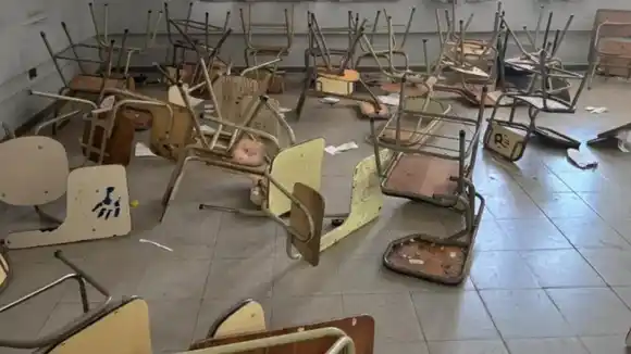 Sancionaron a más de 150 alumnos por causa destrozos en su escuela, las familias piden que revisen las medidas aplicadas