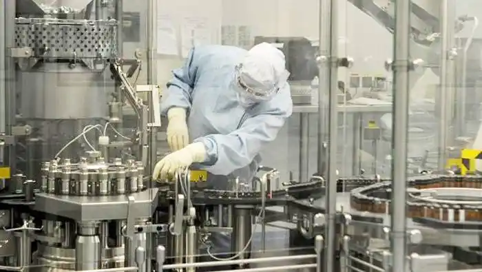 Reino Unido se hace con 60 millones de dosis de la vacuna para el coronavirus de Sanofi y GSK