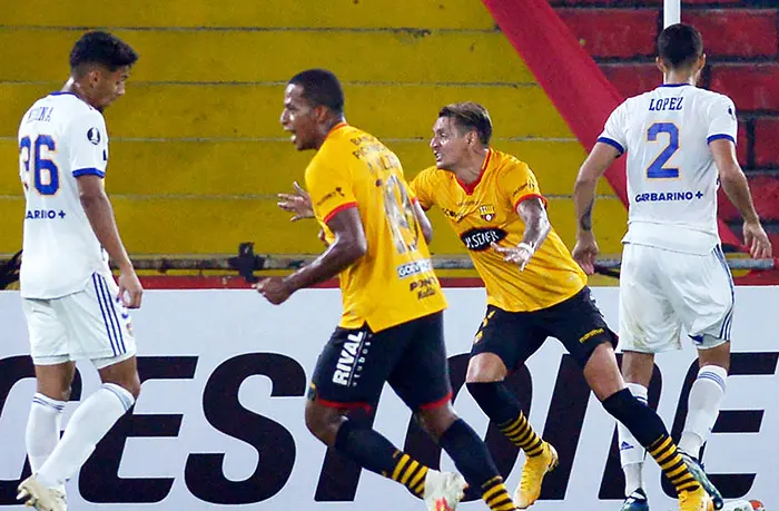 La buena racha de Boca se agotó en Guayaquil