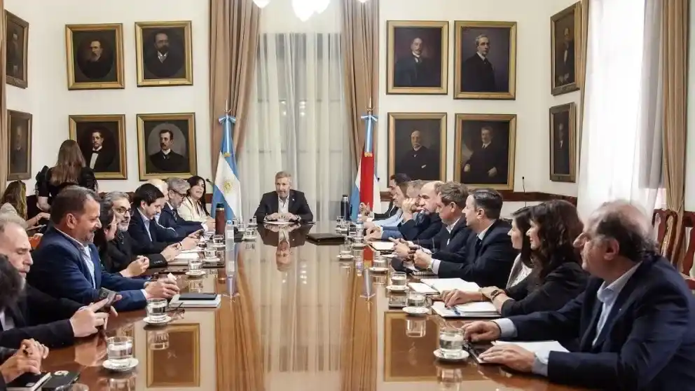 El gabinete abordó el Presupuesto 2026: “Vamos a hacer obras en cada rincón de la provincia”, aseguró Frigerio