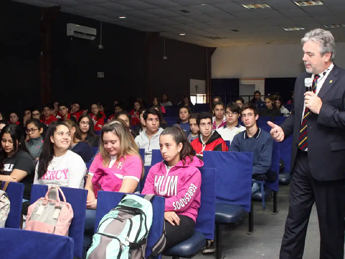 Arroyito: más de 200 alumnos  obtendrán su licencia gratuita