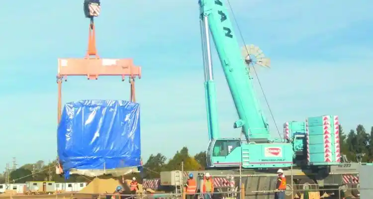Comienzan a instalar las turbinas de la termoeléctrica