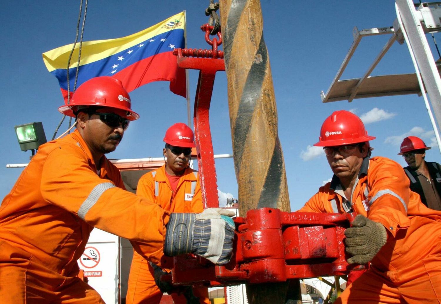 PDVSA BUSCANDO LOS REALES: Tellechea se reúne con altos funcionarios de China e Indonesia