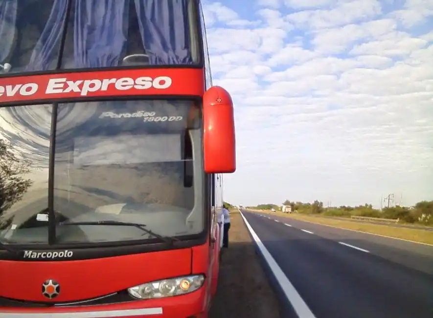 Otra empresa de colectivos se suma al servicio