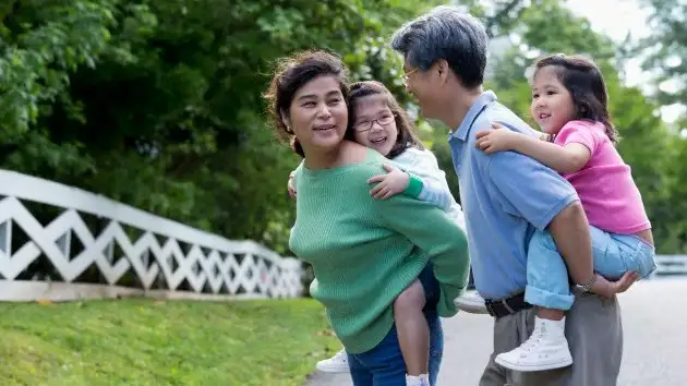 China permitirá que las parejas tengan dos hijos
