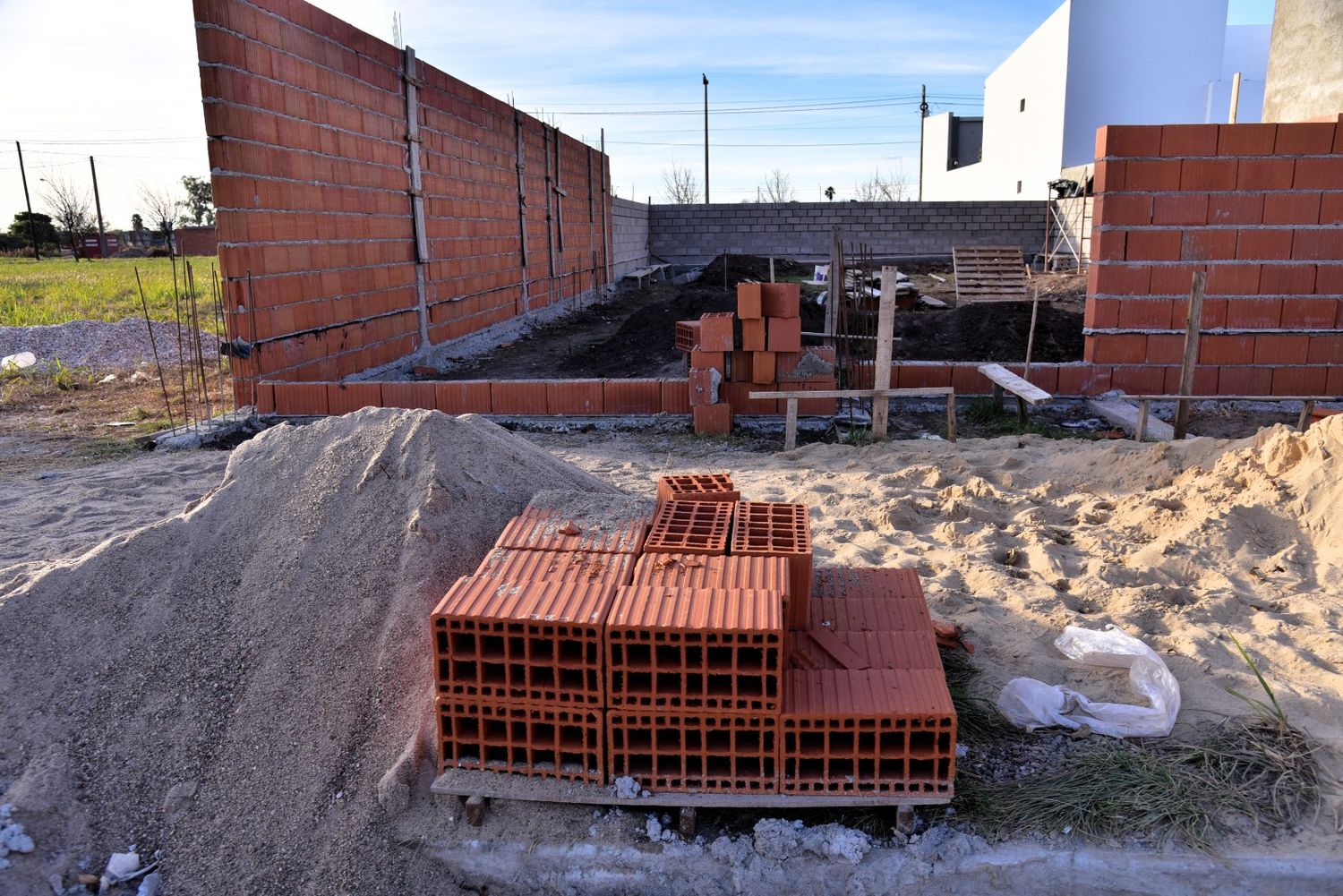 El sector de la construcción sigue en rojo.