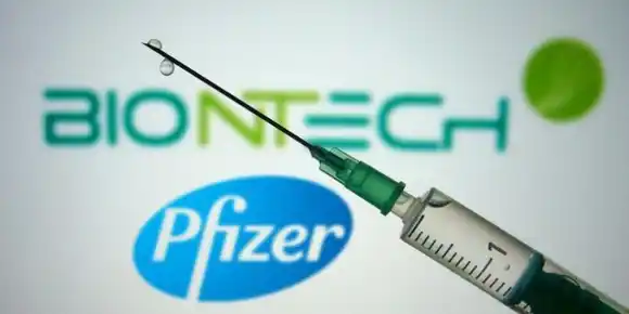 United Airlines empieza a transportar vacunas de Pfizer contra el COVID-19